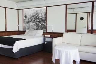 Отель Hotel Royal Ruka Рука Улучшенный двухместный номер с 2 отдельными кроватями-3